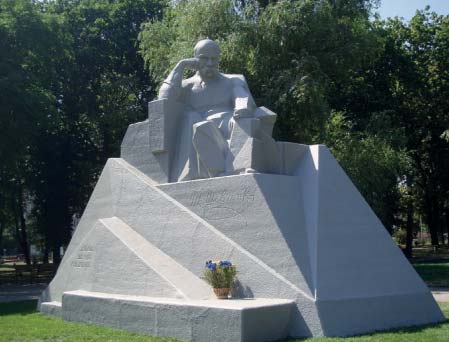 Пам'ятник Тарасові Шевченку Полтава