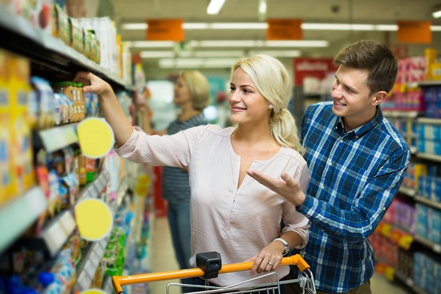 Пакунок малюка: що можна купити і як правильно використати гроші?