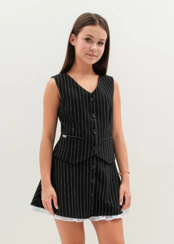 На що звернути увагу при виборі спідниці в школу для підлітка